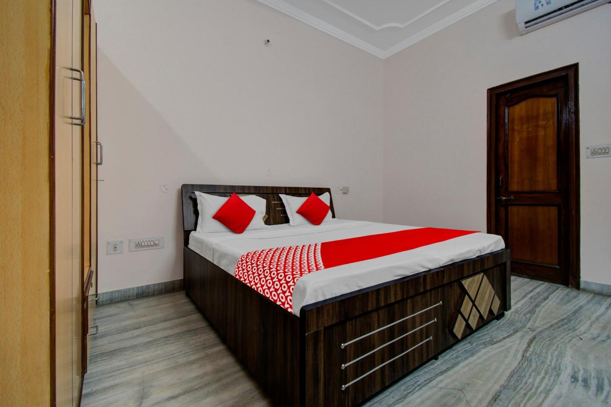 Hotel O Pink Heaven Джайпур Екстериор снимка
