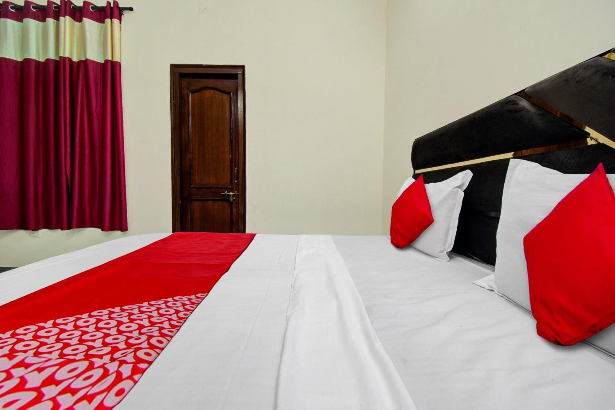 Hotel O Pink Heaven Джайпур Екстериор снимка